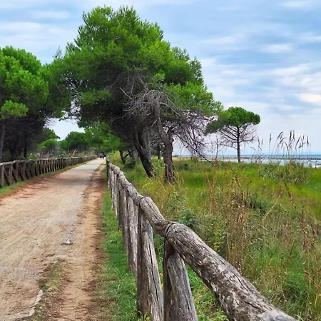 Welcoming Near The Lägenhet Bibione